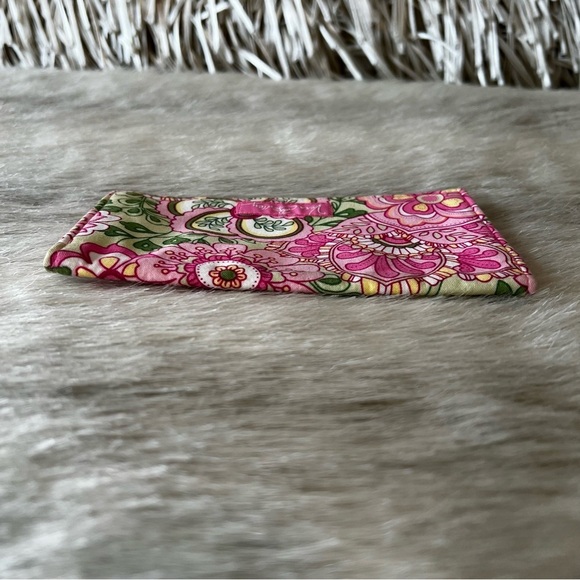 Vintage VERA BRADLEY Petal Pink 2006 Checkbook Cover Y2K Green Floral - Picture 5 of 9